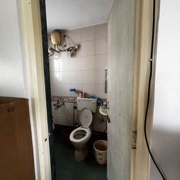 Bathroom in 2 BHK Apartment at Rohan Prarthana, Dahanukar Colony – for Rent