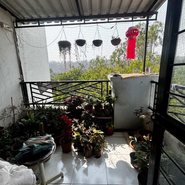 Balcony, rohan-prarthana 2 Bedroom 1100 Sq.Ft. Apartment In Dahanukar Colony Pune 10066964