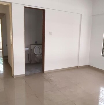 Room in 3 BHK Apartment at Lohia Odela, Sidhart Nagar – for Rent