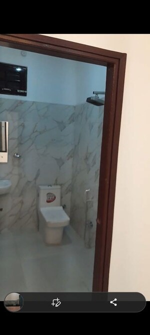 Bathroom in 2 BHK Independent House at Gomti Nagar – for Rent