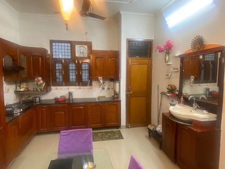 Kitchen, gomti nagar 2 Bedroom 2200 Sq.Ft. Independent House In Gomti Nagar Lucknow 10066976