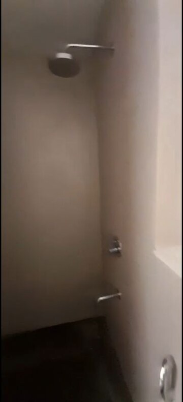 Room in 2 BHK Apartment at Piramal Vaikunth, Balkum Pada – for Sale