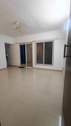 2 BHK Apartment For Rent in Pristine Viva