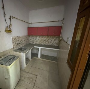 Kitchen in 1.5 BHK Independent House at Gomti Nagar – for Rent