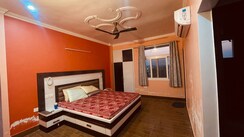 2 BHK + Extra Room Independent House For Rent in Gomti Nagar