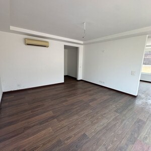 Room in 5 BHK Villa at Emaar Marbella, Sector 66 – for Rent