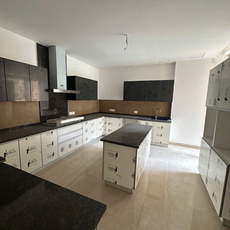 Team Area, emaar-marbella 5 Bedroom 8120 Sq.Ft. Villa In Sector 66 Gurgaon 10066993