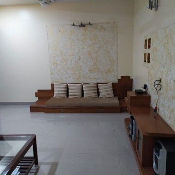 Living Room in 3 BHK Apartment at Bharat Kunj CHS, Ideal Colony – for Rent