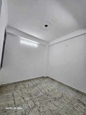 Room in 2 BHK Apartment at Jogabai Extension – for Sale