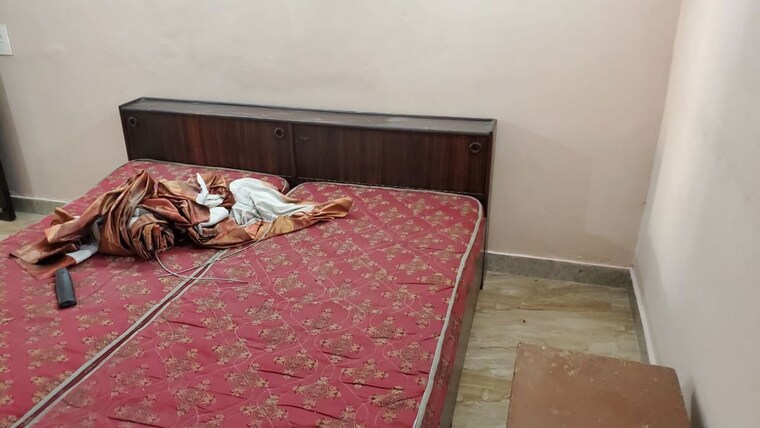 Bedroom, jungpura extension 2 Bedroom 701 Sq.Ft. Apartment In Jungpura Extension Delhi 10067004