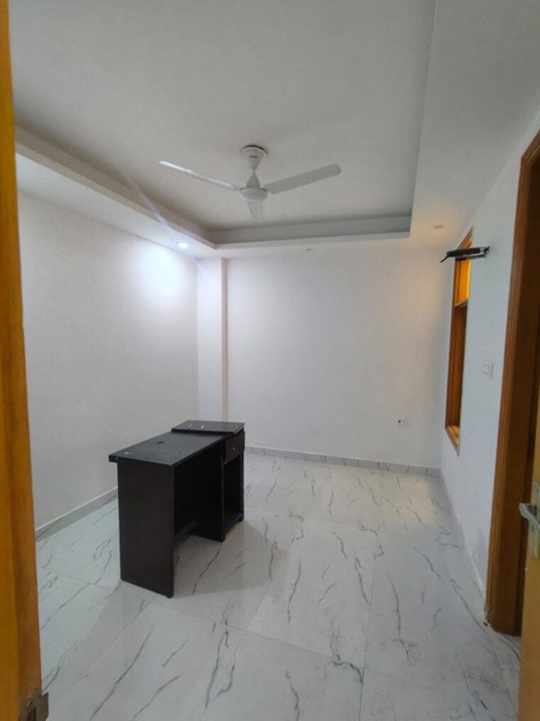 Bathroom, jungpura extension 2 Bedroom 701 Sq.Ft. Apartment In Jungpura Extension Delhi 10067004