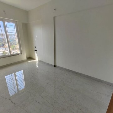 Room in 2 BHK Apartment at Goel Ganga Legend, Sidhart Nagar – for Rent