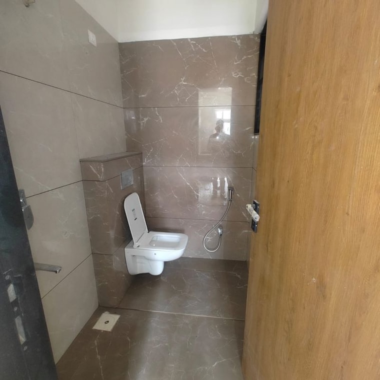 Bathroom, goel-ganga-legend 2 Bedroom 910 Sq.Ft. Apartment In Sidhart Nagar Pune 10067007