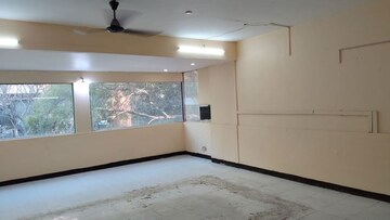 Room in 3 BHK Apartment at Hauz Khas – for Rent