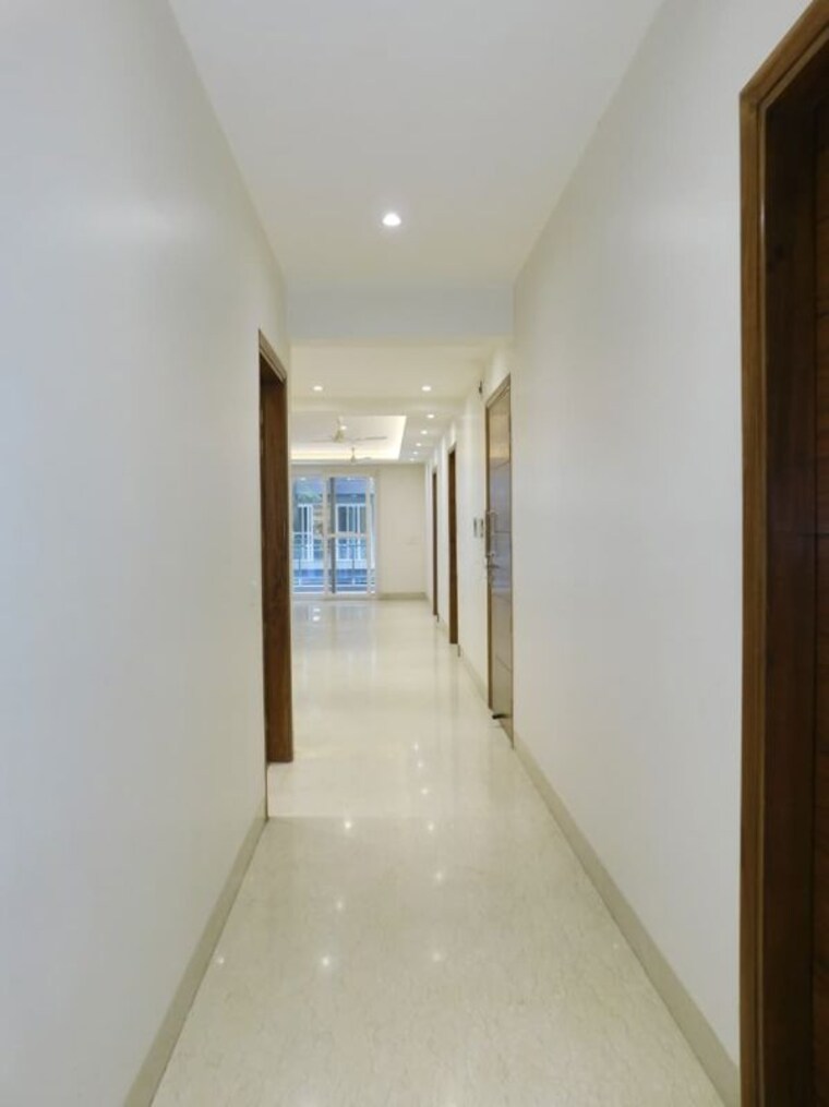 undefined, hauz khas 3 Bedroom 2001 Sq.Ft. Apartment In Hauz Khas Delhi 10067008
