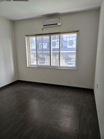 Room in 3 BHK Apartment at Accel CF, Cunningham Road – for Rent