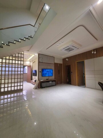 Utility Room in 4 BHK Villa at Narayan Vihar – for Sale