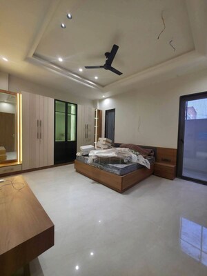 Bedroom in 4 BHK Villa at Narayan Vihar – for Sale