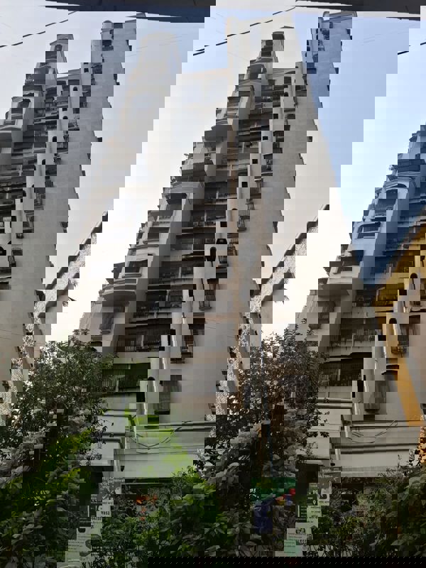 2 BHK + Extra Room 1050 Sq.Ft. Apartment in Rishabh Towers