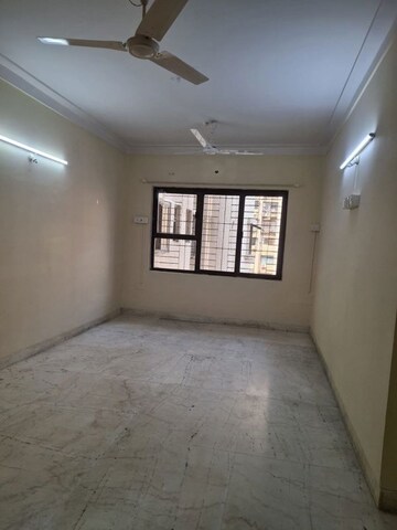 Room in 2 BHK Apartment at Rishabh Towers, Prabhadevi – for Rent