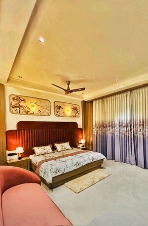 Bedroom in 5 BHK Independent House at Vidhyut Nagar – for Sale