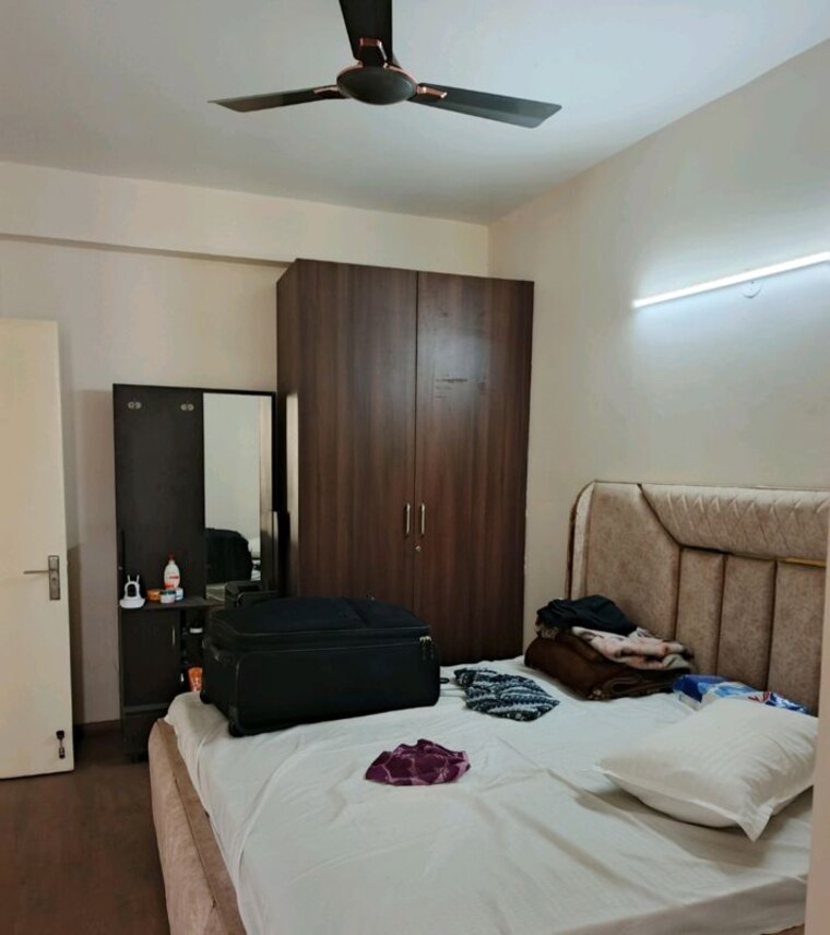 Bedroom, wave-executive-floors 2 Bedroom 900 Sq.Ft. Apartment In Wave City Ghaziabad 10067086