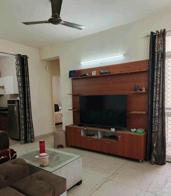 2 BHK 900 Sq.Ft. Apartment in Wave Executive Floors