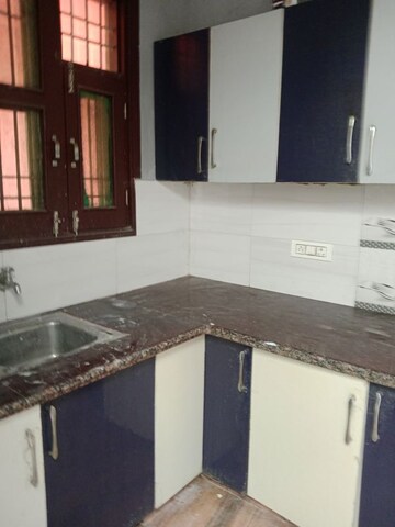 Kitchen in 2 BHK Builder Floor at Sector 18 – for Rent