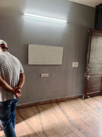 Master Bedroom in 2 BHK Builder Floor at Sector 18 – for Rent