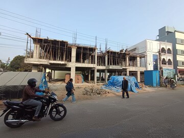 Parking in 3 BHK Apartment at B N Reddy Nagar – for Sale