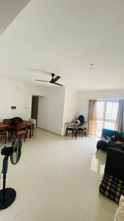 2 BHK Apartment For Rent in Kohinoor Zen Estate