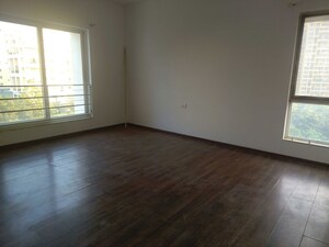 Room in 2 BHK Apartment at Vascon Forest County, Kharadi – for Rent