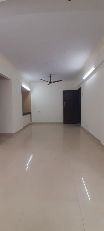 Room in 3 BHK Apartment at Arkade Eden, Malad East – for Sale