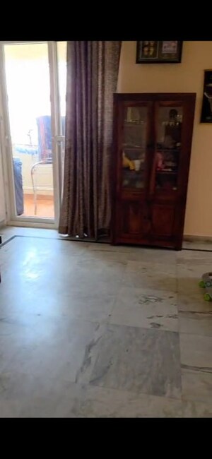 Room in 3 BHK Apartment at Prem Apartments Faridabad, Sector 21c – for Sale