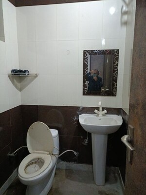 Master Bedroom in 3 BHK Builder Floor at Sector 10 – for Sale