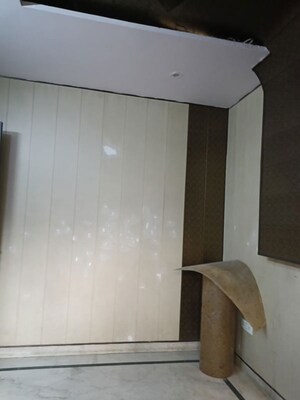 Building Lobby in 3 BHK Builder Floor at Sector 10 – for Sale