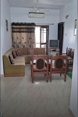 Living Room in 2 BHK Apartment at The Mall Avenue – for Rent