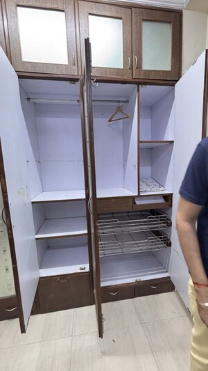 Furnished Amenities in 1 RK Apartment at Golden Tower Santacruz, Santacruz East – for Rent