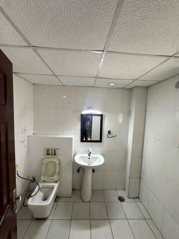 Bathroom in 2 BHK Apartment at Supertech Cape Town, Sector 74 – for Rent