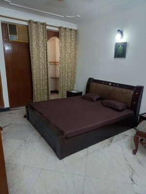  Pg For Rent in Roots Courtyard, Sector 48