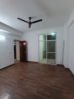 3 BHK + Study Room Apartment For Rent in Skytech Matrott