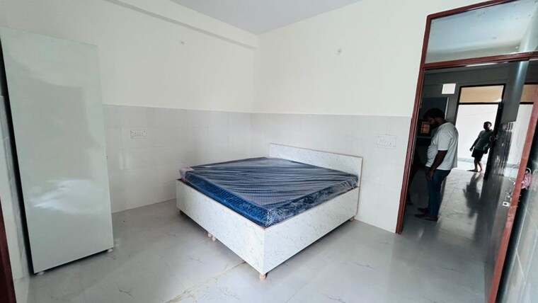 Bedroom, delhi-heights 3 Bedroom 200 Sq.Yd. Apartment In Gazipur Delhi 10067233