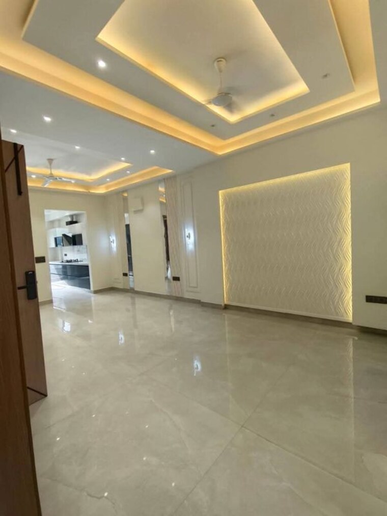 Kitchen, smart-world-orchard 3 Bedroom 1680 Sq.Ft. Apartment In Sector 61 Gurgaon 10067314