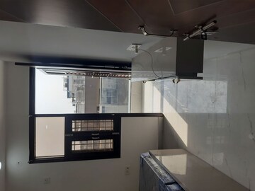 Kitchen in 1 RK Apartment at Sector 63a – for Rent