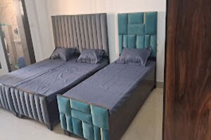  Pg For Rent in Sector 12