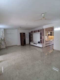 4 BHK + Servant Room Apartment For Rent in Uninav Utopia