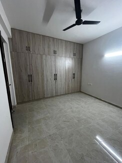 3 BHK Apartment For Rent in Omaxe Royal Residency Faridabad