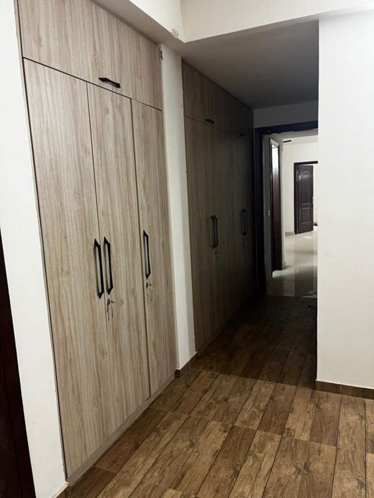 Room, omaxe-royal-residency-faridabad 3 Bedroom 1925 Sq.Ft. Apartment In Sector 79 Faridabad 10067569
