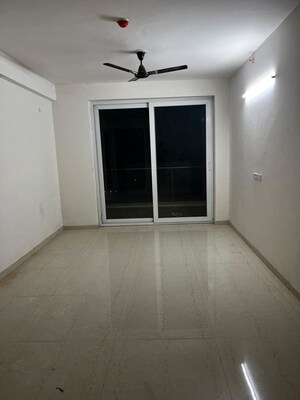 Room in 3 BHK Apartment at Omaxe Royal Residency Faridabad, Sector 79 – for Rent