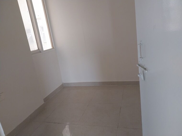 Room, signature-global-golf-greens 3 Bedroom 728 Sq.Ft. Apartment In Sector 79 Gurgaon 10067585
